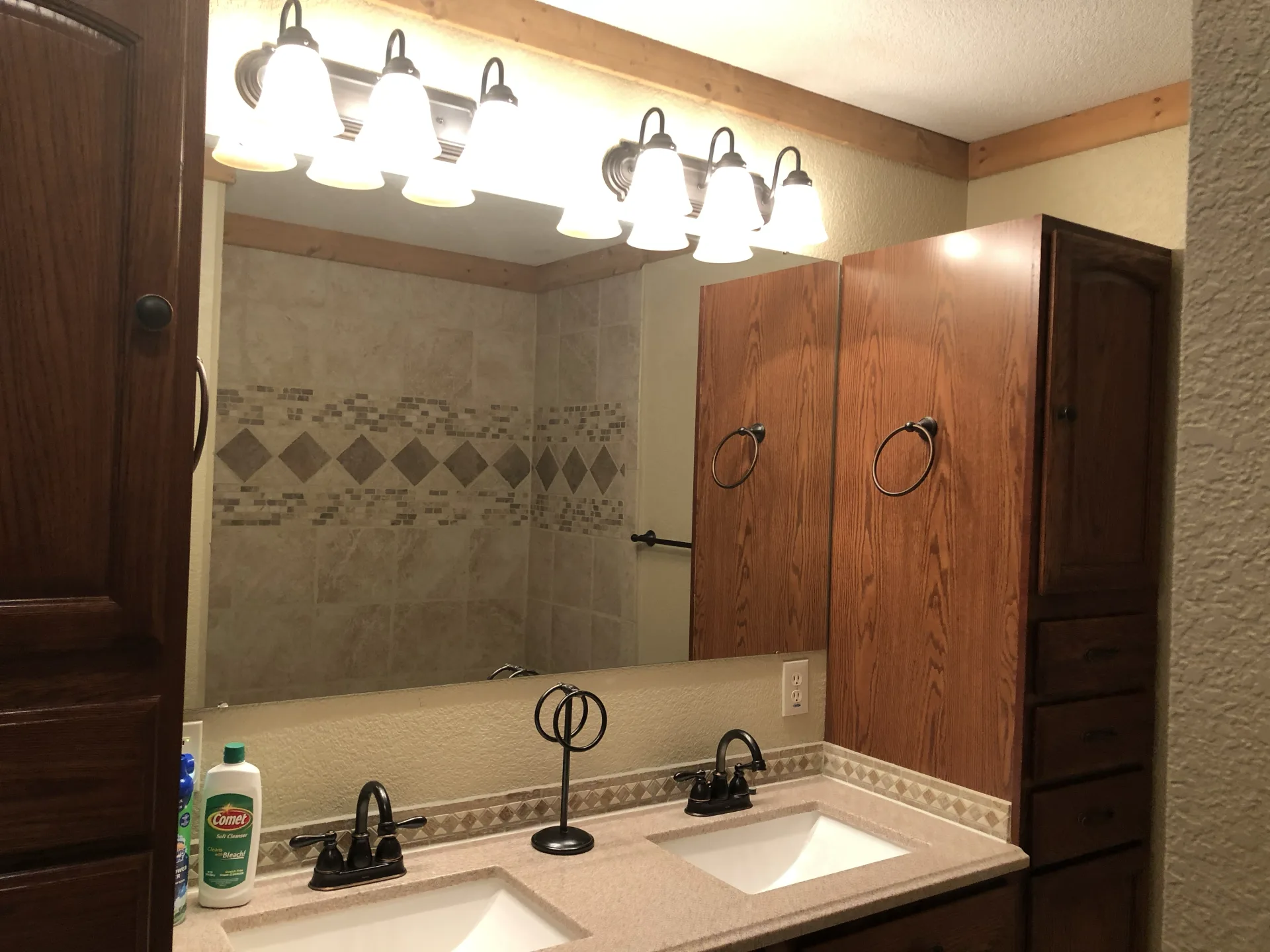 Double-sink bathroom vanity